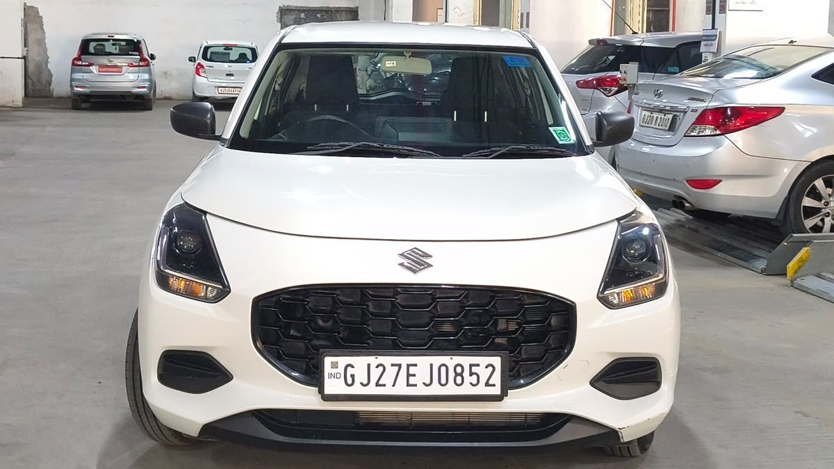 Maruti Suzuki SWIFT image 1