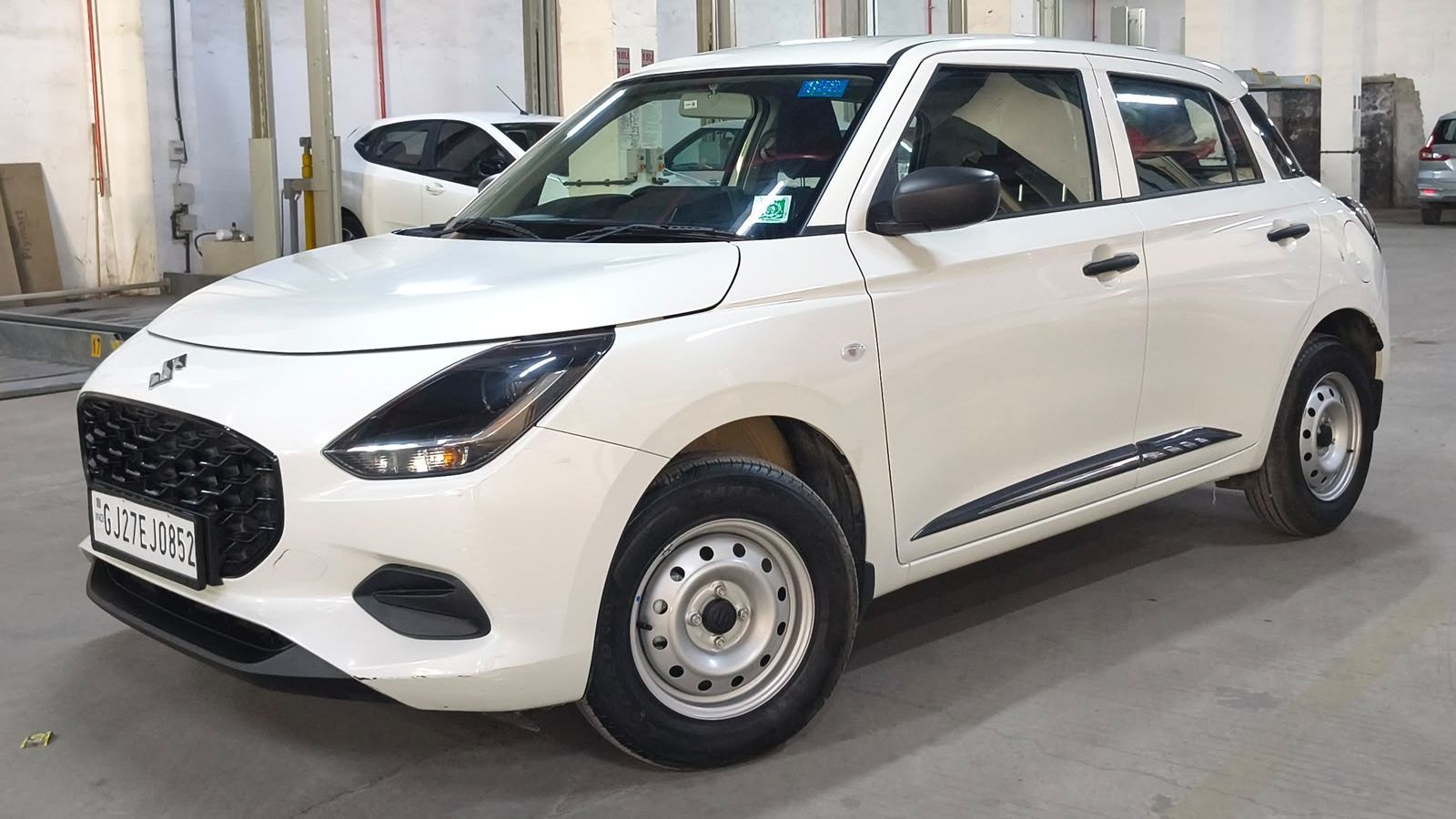 Maruti Suzuki SWIFT image 4