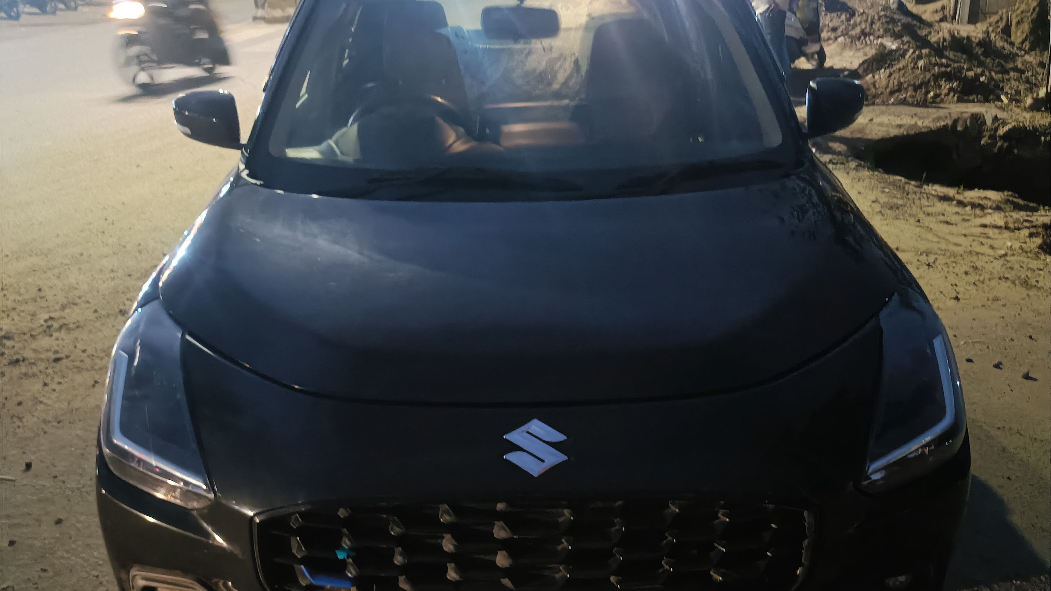 Maruti Suzuki SWIFT image 1