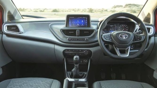 TATA Tata Altroz image 6