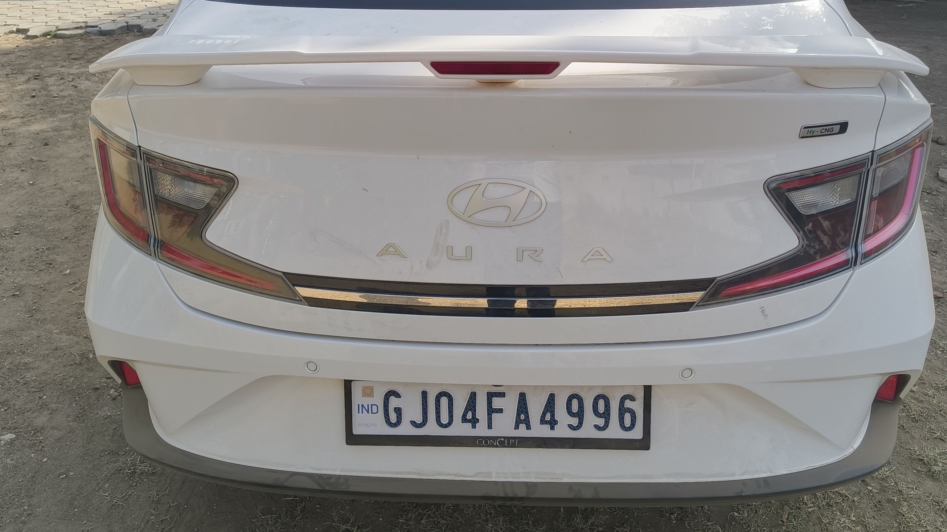 Hyundai Aura image 2