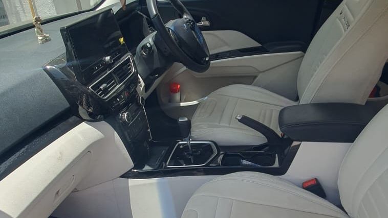 Hyundai Aura image 5