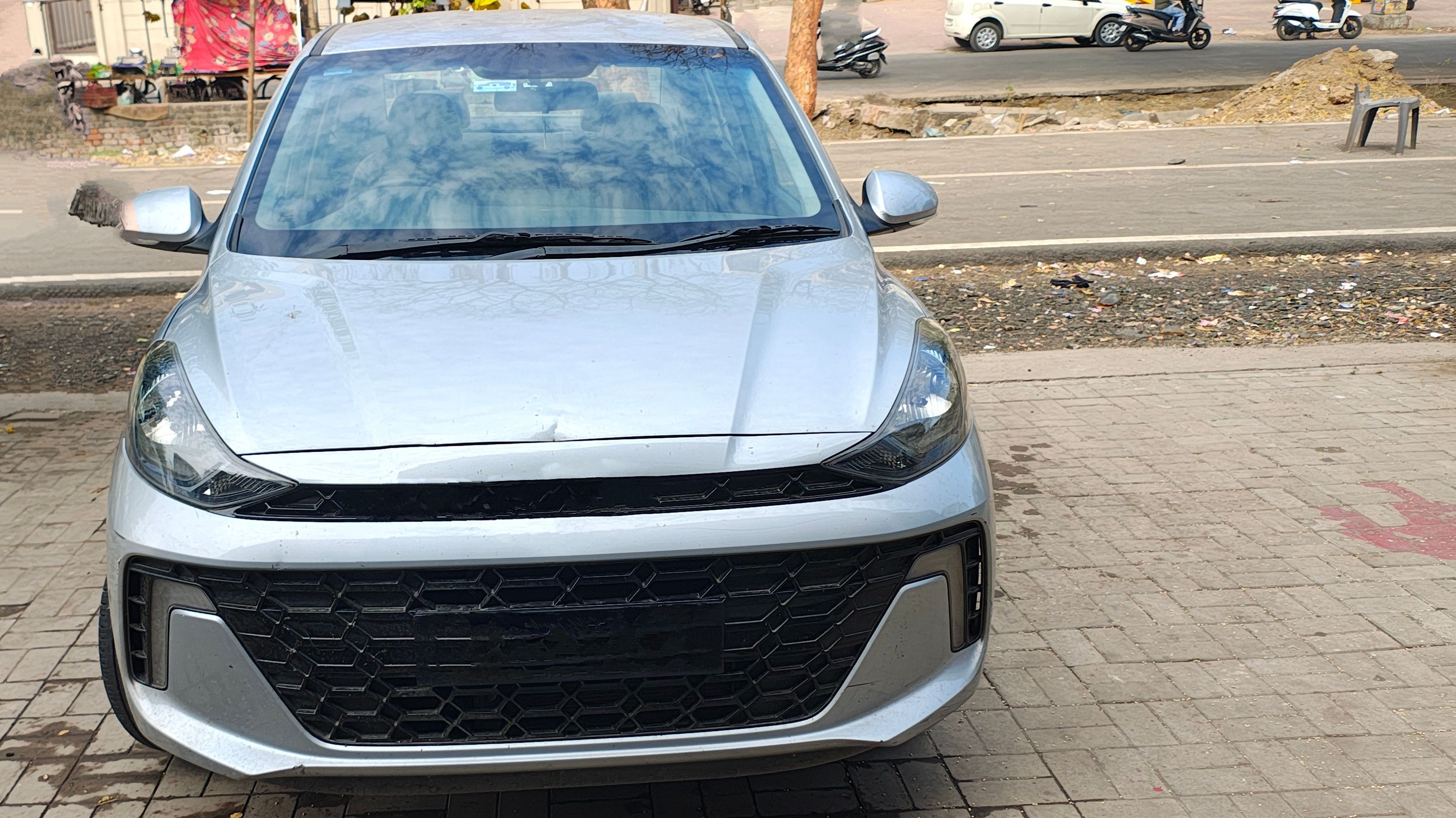 Hyundai Aura image 1