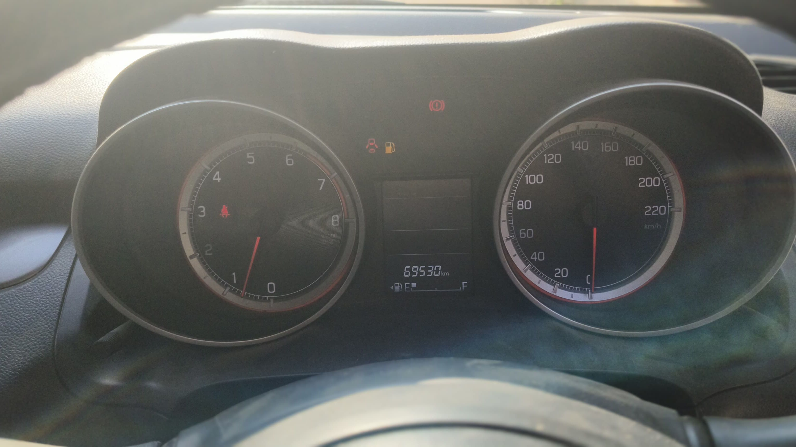 Maruti Suzuki SWIFT image 6