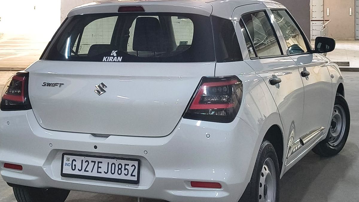 Maruti Suzuki SWIFT image 2