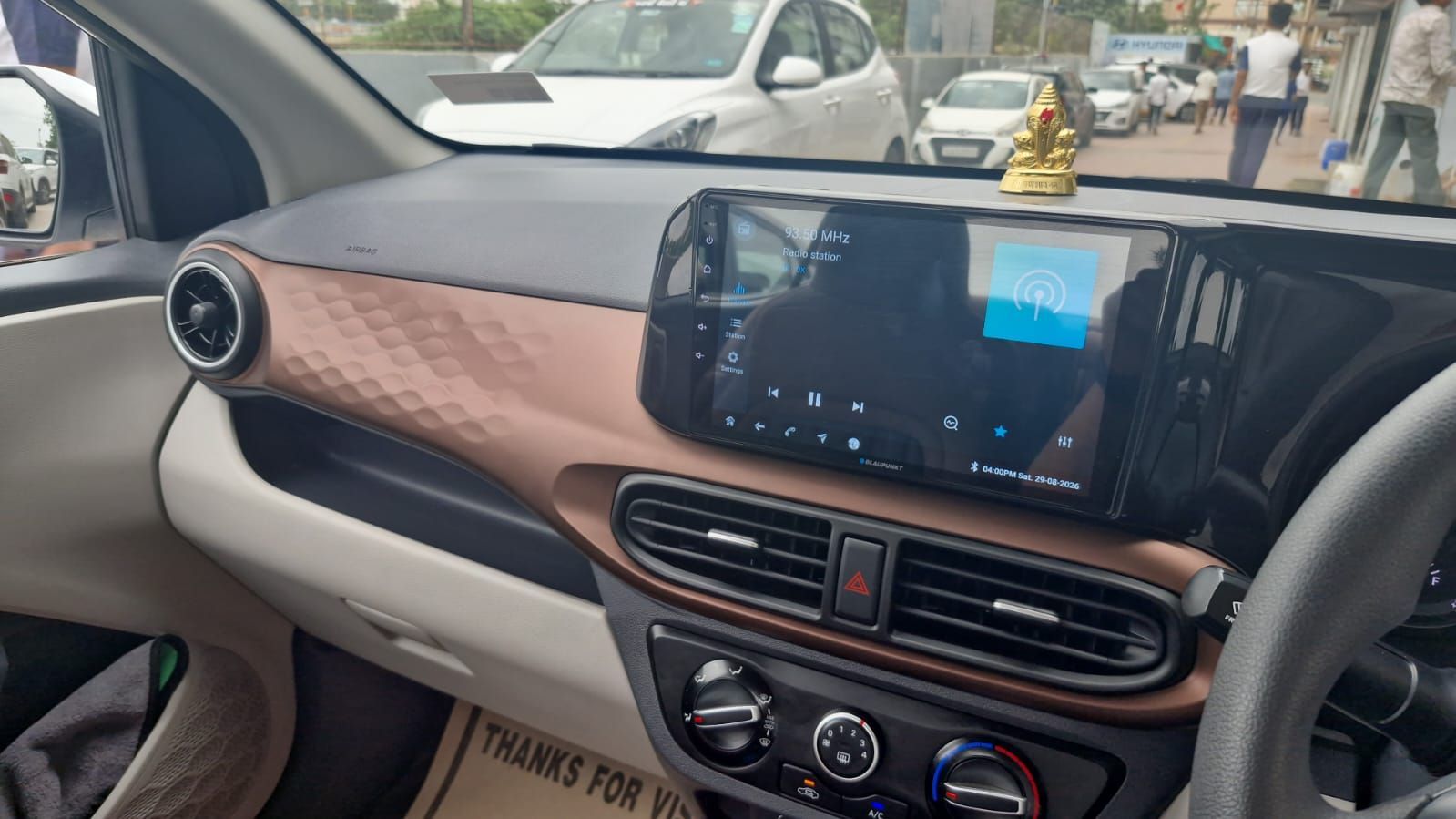 Hyundai Aura image 5