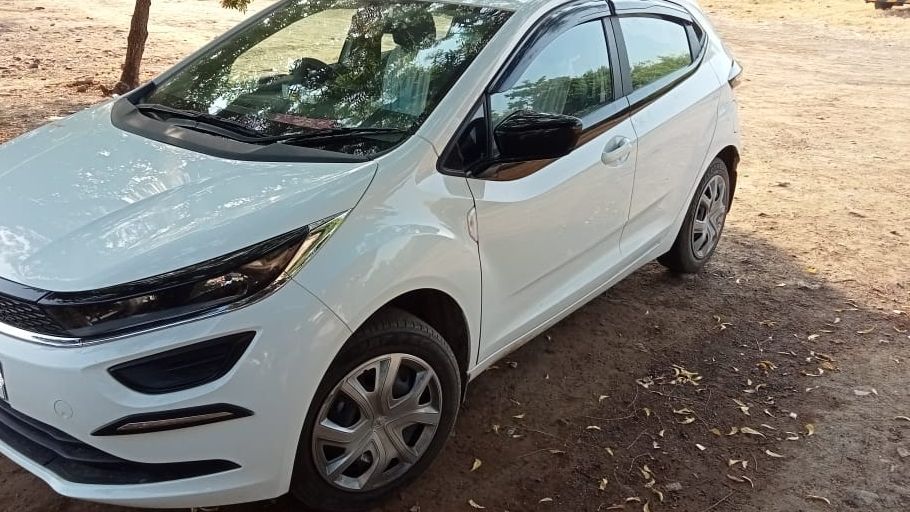 TATA Tata Altroz image 4