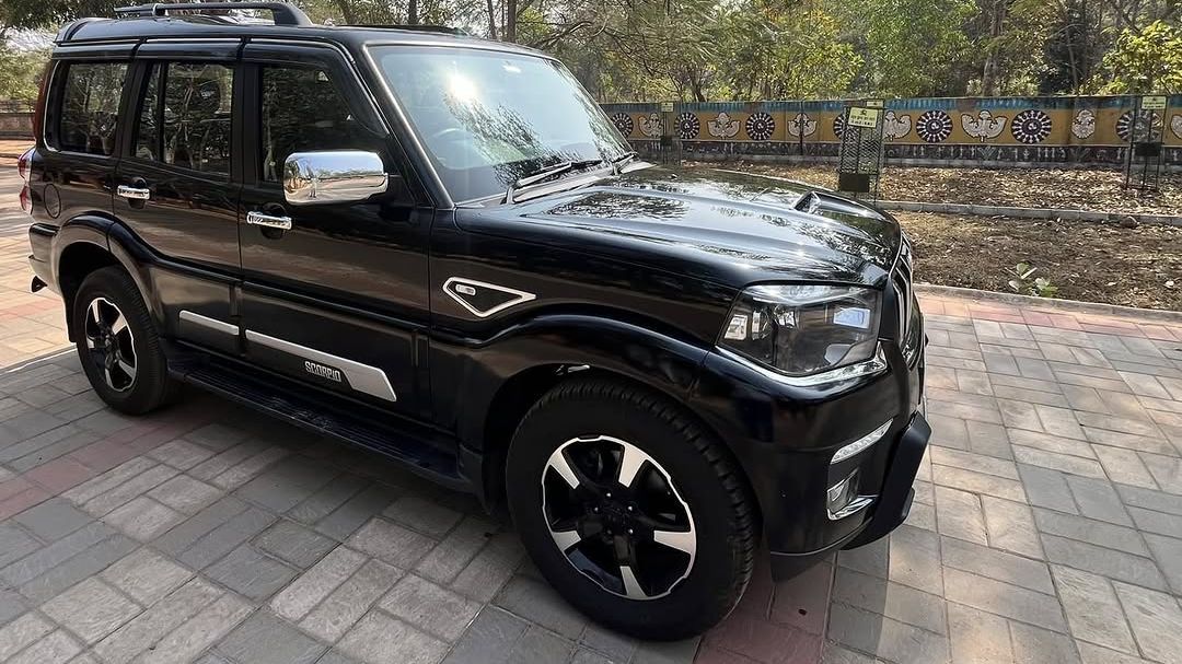 Mahindra Scorpio s11 image 4