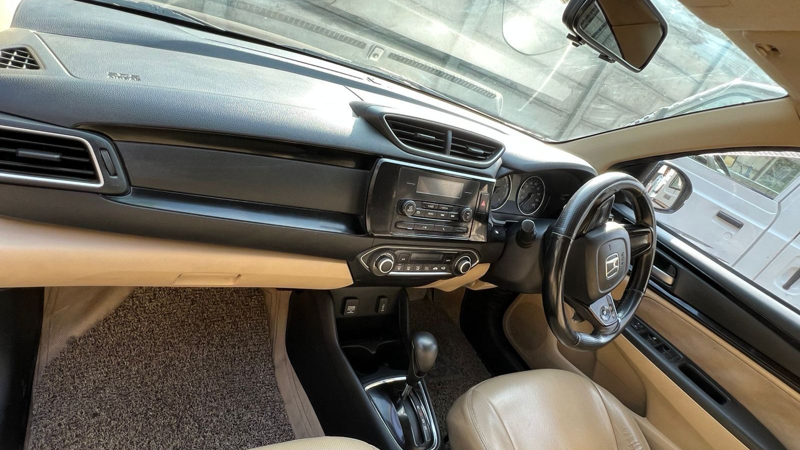Honda Amaze image 5