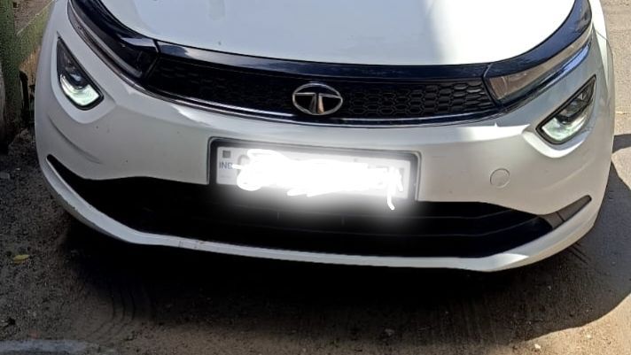 TATA Tata Altroz image 1