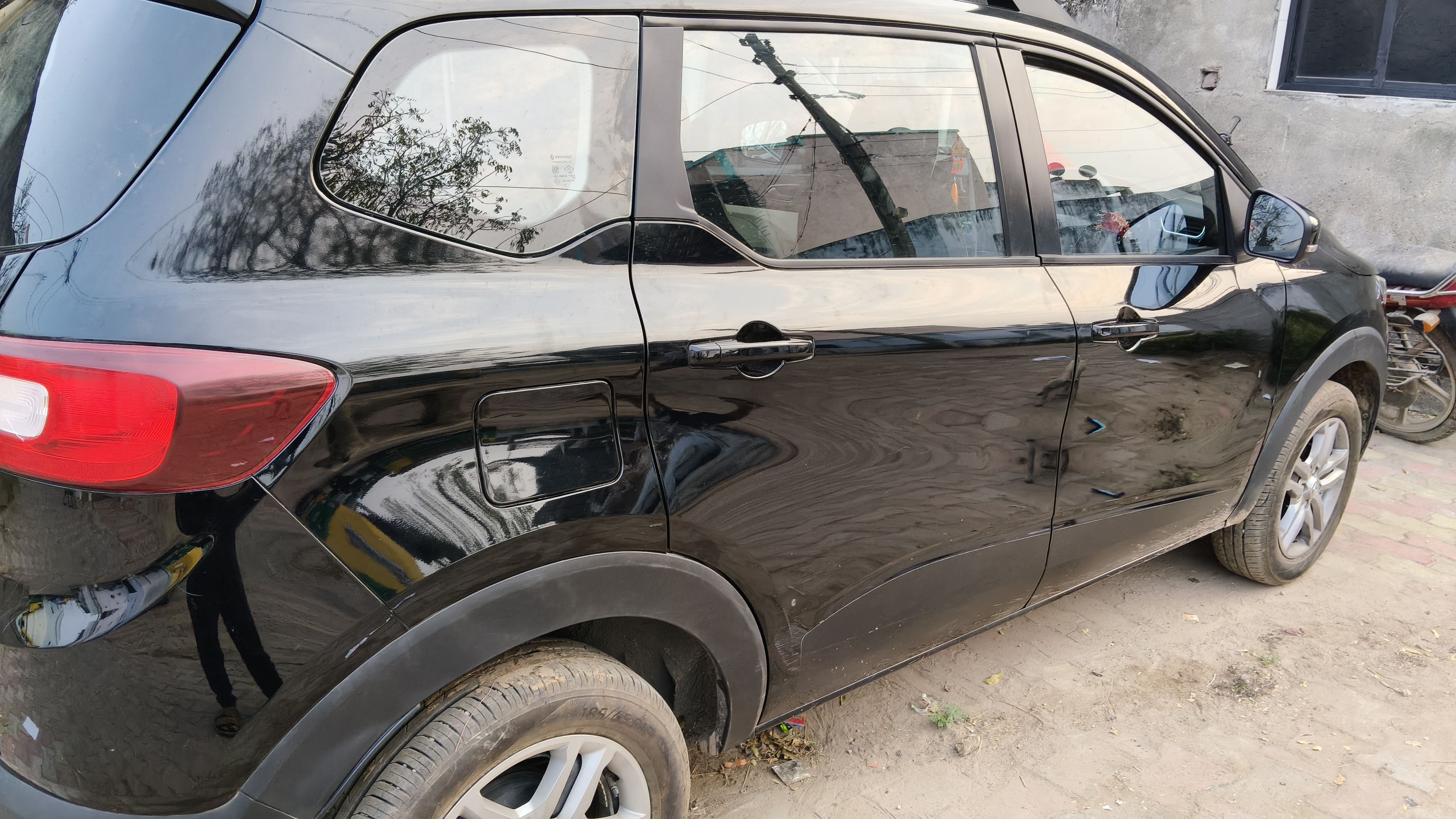 Renault Triber image 4