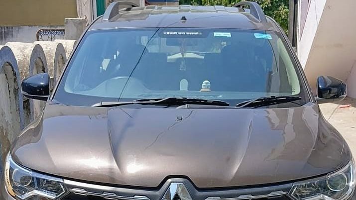 Renault Triber image 2